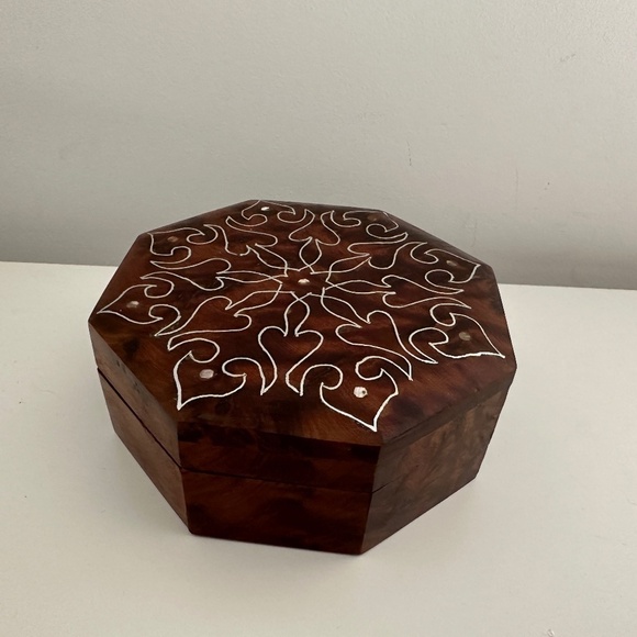 Burr Walnut Hexagon Jewelry Box Trinket Vintage Classic - Picture 1 of 12